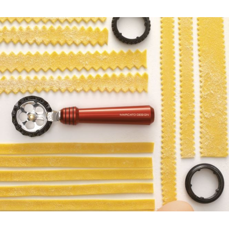 Rotellina tagliapasta con tre accessori da taglio liscio o zig-zag