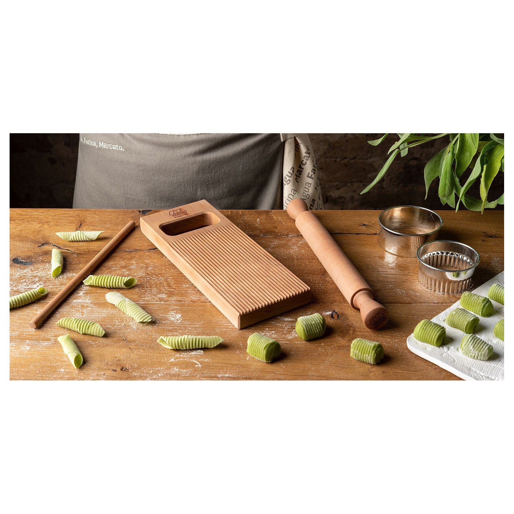 GNOCCHETTI RIGATI E GARGANELLI SET COMPLETO DI GREMBIULE MARCATO PASTA